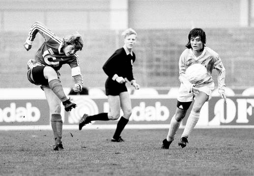 Pia Sundhage, Jitex i skottagen