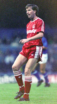 Bläddra bland fler bilder av Football, Division 1, Millwall - Liverpool