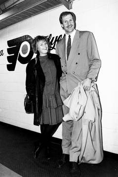 Kjell Samuelsson, Philadelphia Flyers med fru Cina