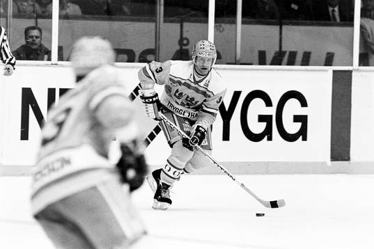 Tomas Jonsson, Sverige