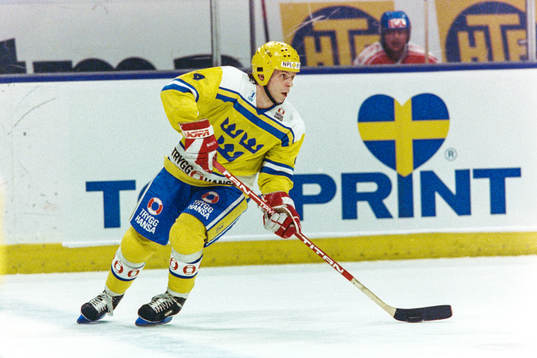 Anders Carlsson, Sverige med pucken