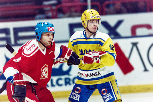 Rostislav Vlach, Tjeckoslovakien och Håkan Loob, Sverige
