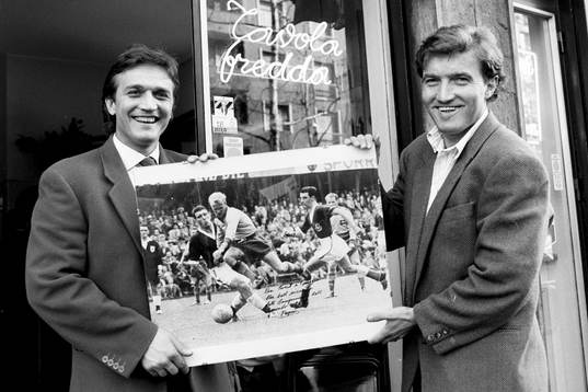 Fotboll, Nacka Skoglunds söner. Giorgio och Evert Skoglund