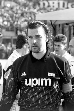 Tacconi, målvakt i Juventus