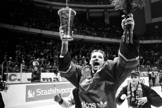 Thomas Eriksson, Djurgården jublar med pokal och blommor i