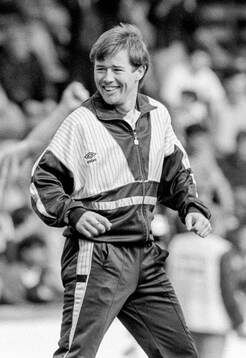 Football, Barclays League Division 1 1989-1990, Aston Villa
