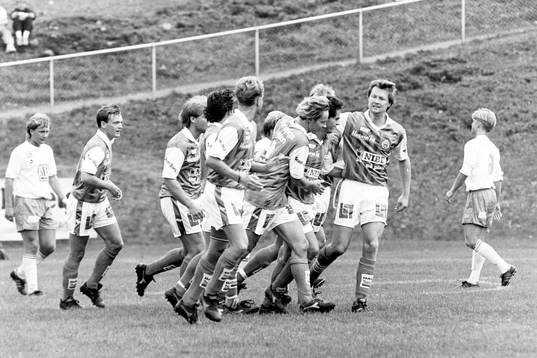 Bläddra bland fler bilder av Fotboll, Div 1 Södra, Markaryd - Karlskrona, 2-2