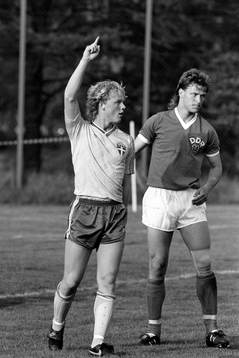 Roger Nordstrand, Sverige