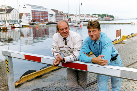 Benny Lennartsson och Kjell Jonevret vid hamnen