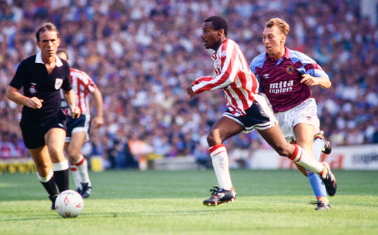 Southampton Rodney Wallace och Aston Villas David Platt