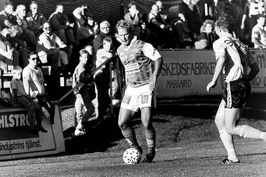 Lars-Olof Persson, Markaryd först på bollen