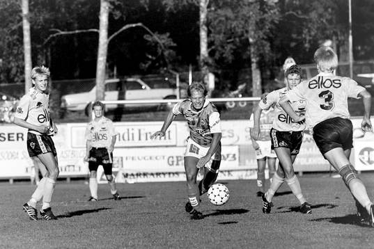 Lars-Olof Persson, Markaryd först på bollen