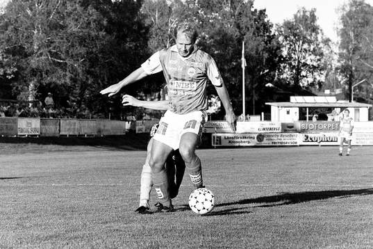 Lars-Olof Persson, Markaryd först på bollen