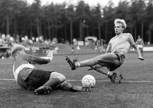 Bläddra bland fler bilder av Fotboll, OS-Landskamp, Sverige - Danmark, 1-1