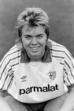 Tomas Brolin på stan