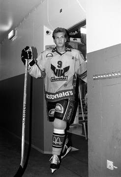 Nicklas Lidström på väg in på isen