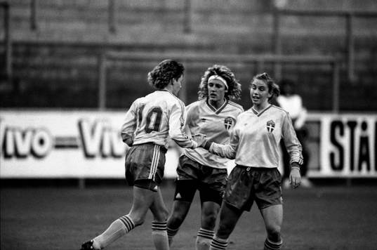 Bläddra bland fler bilder av Fotboll, Damer, Sverige - Italien, 4-0
