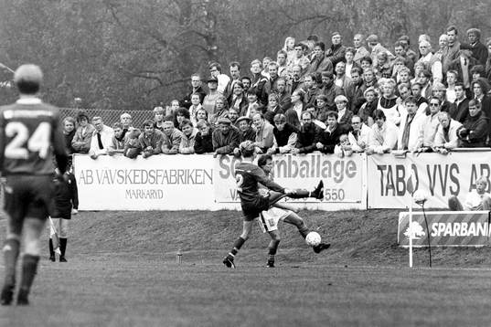 Olle Sjödahl, Markaryd med bollen uppvaktas av