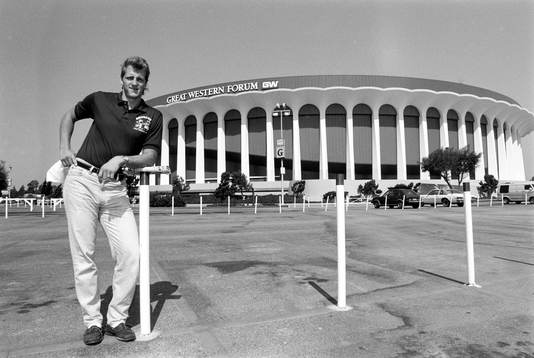 Tomas Sandström, Los Angeles utanför arenan Great Western