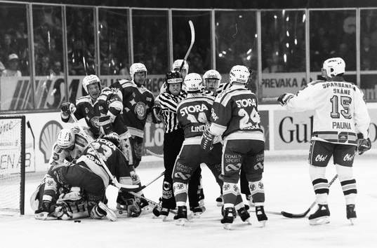 Stort bråk med leksands Örjan Lindmark i mitten