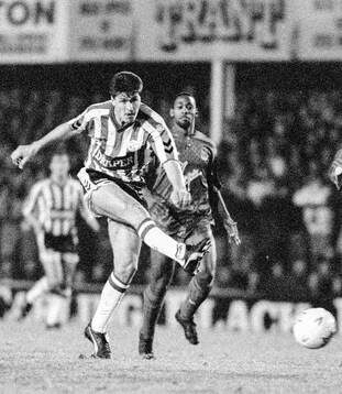 Football, Barclays League Division 1, England 1990-1991,