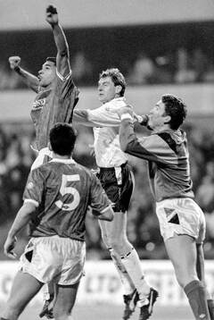 Football, Barclays League Division 1, England 1990-1991,