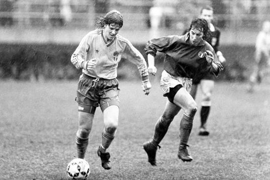Pia Sundhage, Sverige