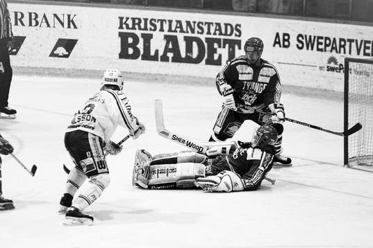 Bläddra bland fler bilder av Ishockey, Div 1 Södra, Tyringe - Rögle, 0-3