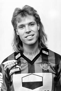 Niklas Karlström