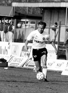 Hans Holmqvist, Örebro med bollen