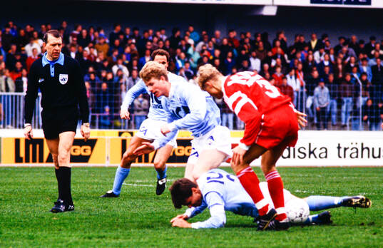 Malmös Henrik Nilsson, domare Erik Fredriksson