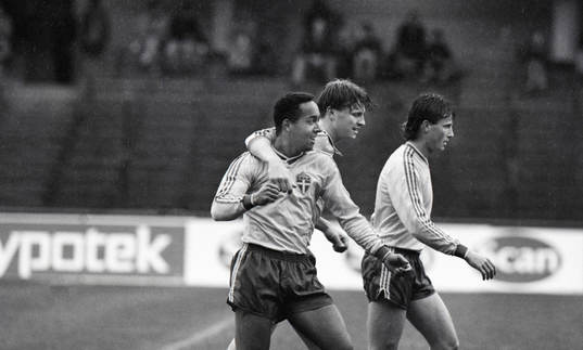 Martin Dahlin, Kennet Andersson och Roger Ljung, jubel,