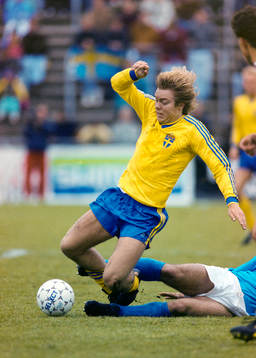 Tomas Brolin, Sverige