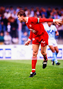 Örebros Sven Dahlkvist nickar