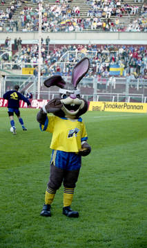 Bernie, maskot