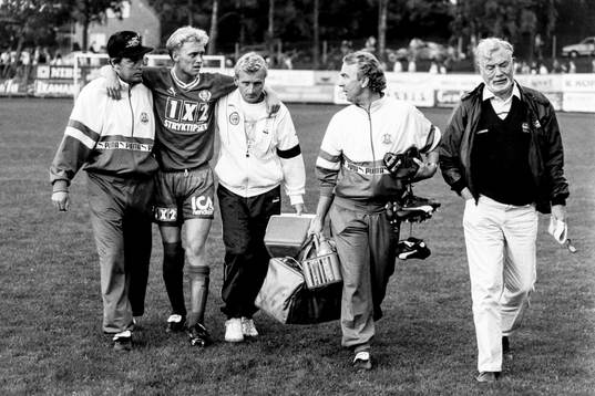 Björn Lilius, Helsingborg skadad och får hjälp av
