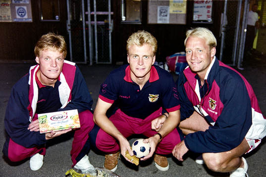 Stefan Schwarz, Jonas Thern och Mats Magnusson, Benfica