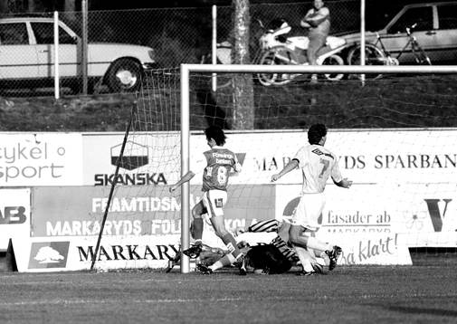 Mikael Broman gör 1-0 till Markaryd