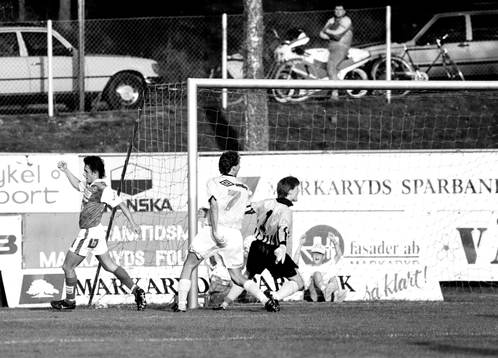 Mikael Broman gör 1-0 till Markaryd