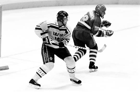 Ulf Samuelsson, Sverige