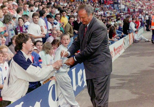 Football, Barclays League Division 1, England, Aston Villa