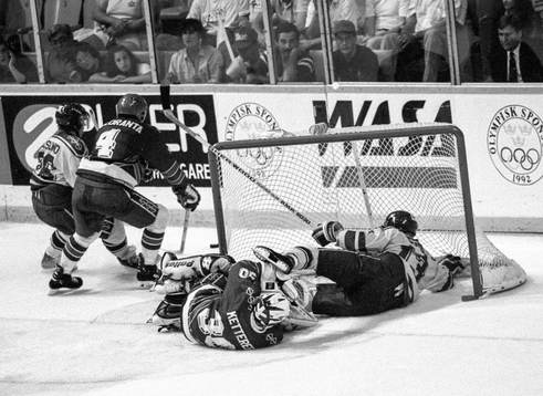 Mats Sundin, Sverige åker in i