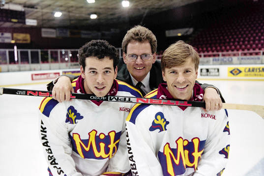 Robert Burakovsky, Tommy Theorin,  klubbdirektör och Mats