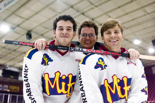 Robert Burakovsky, Tommy Theorin,  klubbdirektör och Mats