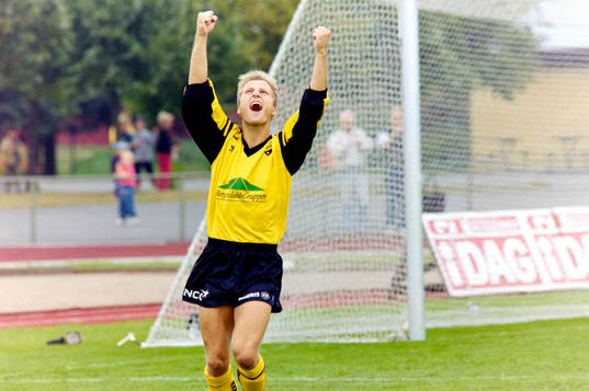 Fotboll, Södra Kvalettan, IFK Hässleholm - IFK Uddevalla,