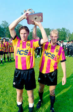 Klas Ingesson och Kennet Andersson på en träningsmatch i
