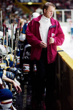 Lars-Erik Lundström, tränare i HV71