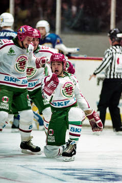 Patrik Carnbäck, Västra Frölunda, jublar