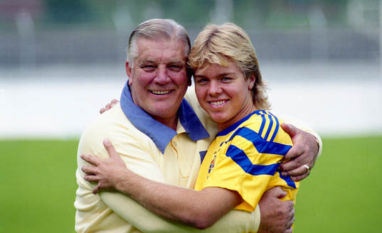 Gunnar Nordahl och Tomas Brolin, Sverige
