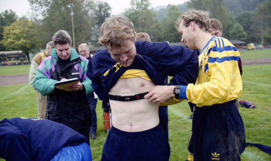 Jan Eriksson provar pulsmätare